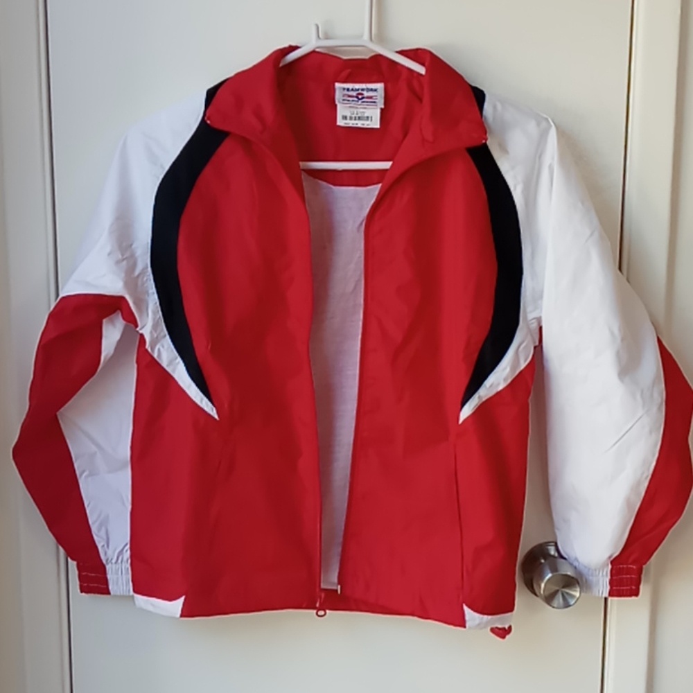 Teamwork windbreaker